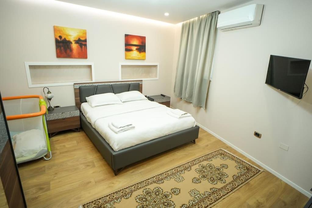 Апартаменти Grandpa House App.1 Тирана Екстер'єр фото